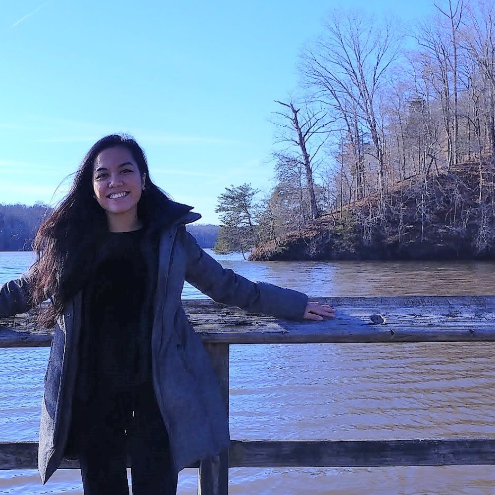 Meet your Posher, Jenizza